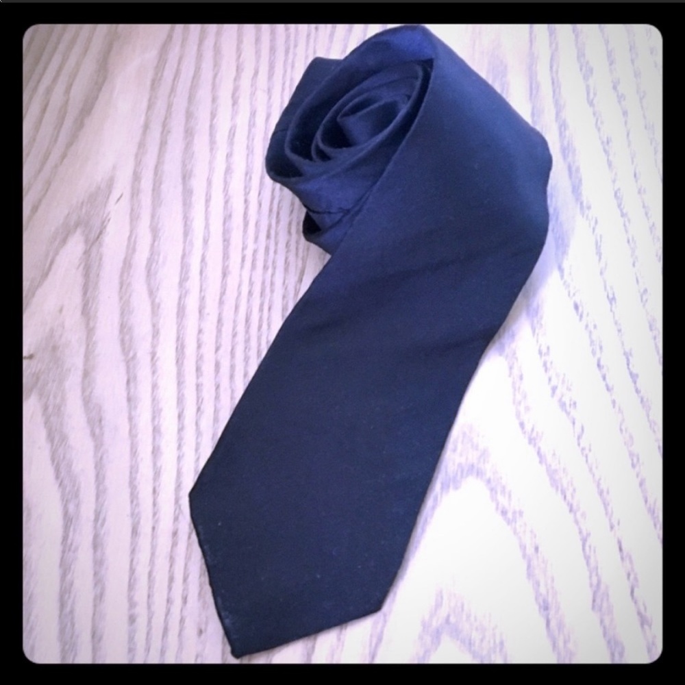 Solid Black Silk Tie - Vintage 90s Stringbeans